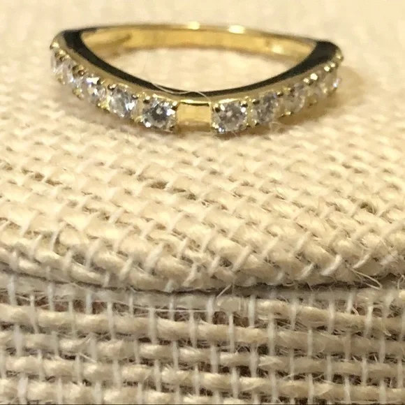 NIB Cubic Zirconia Marquise Engagement Ring Set - Picture 6 of 6